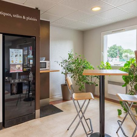 B&B Hotel Lyon Grand Stade Meyzieu Kültér fotó