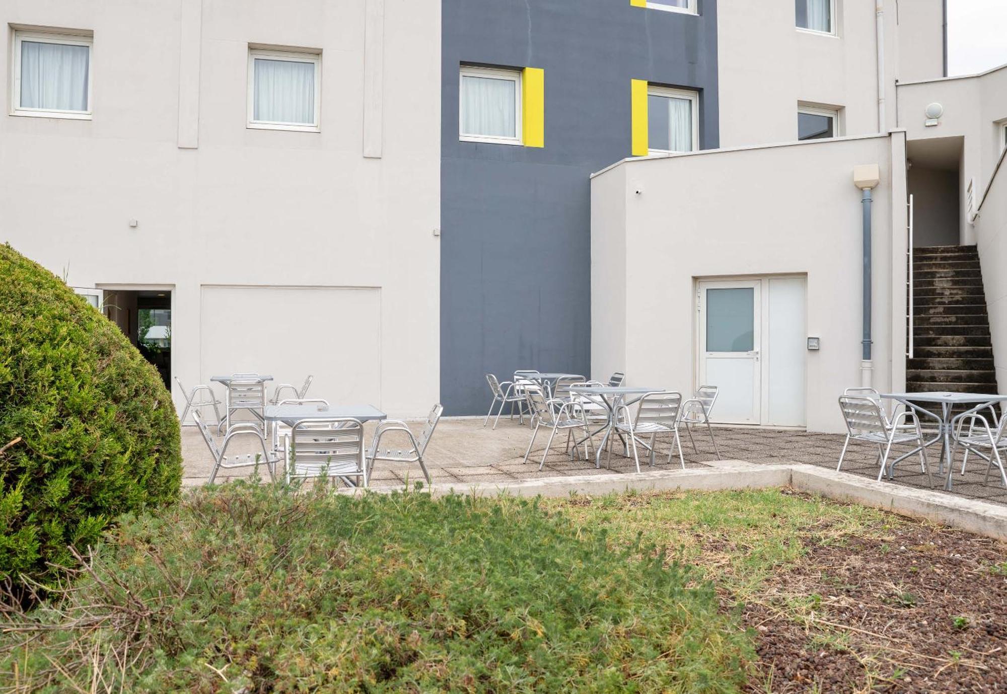 B&B Hotel Lyon Grand Stade Meyzieu Kültér fotó