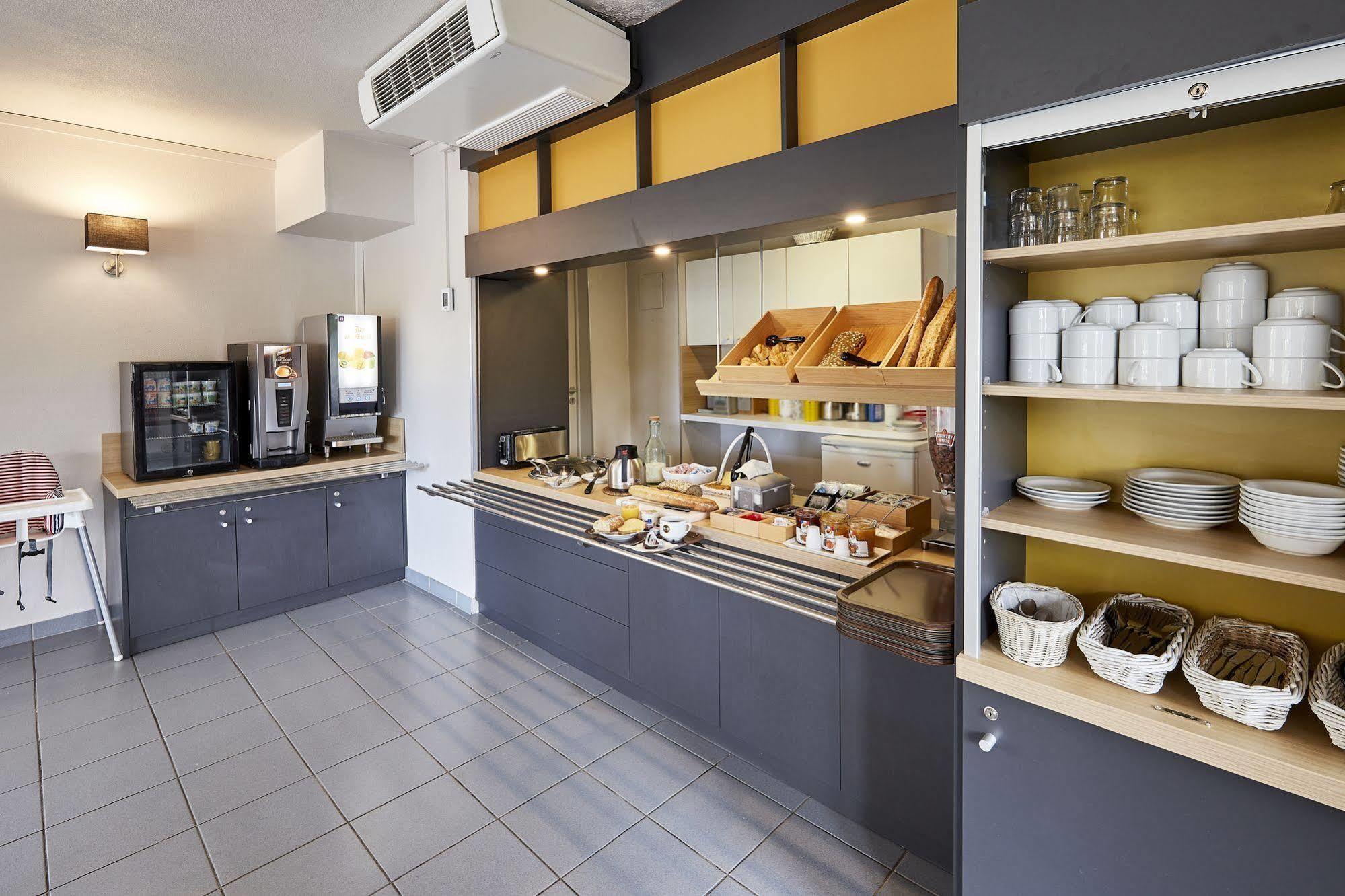 B&B Hotel Lyon Grand Stade Meyzieu Kültér fotó